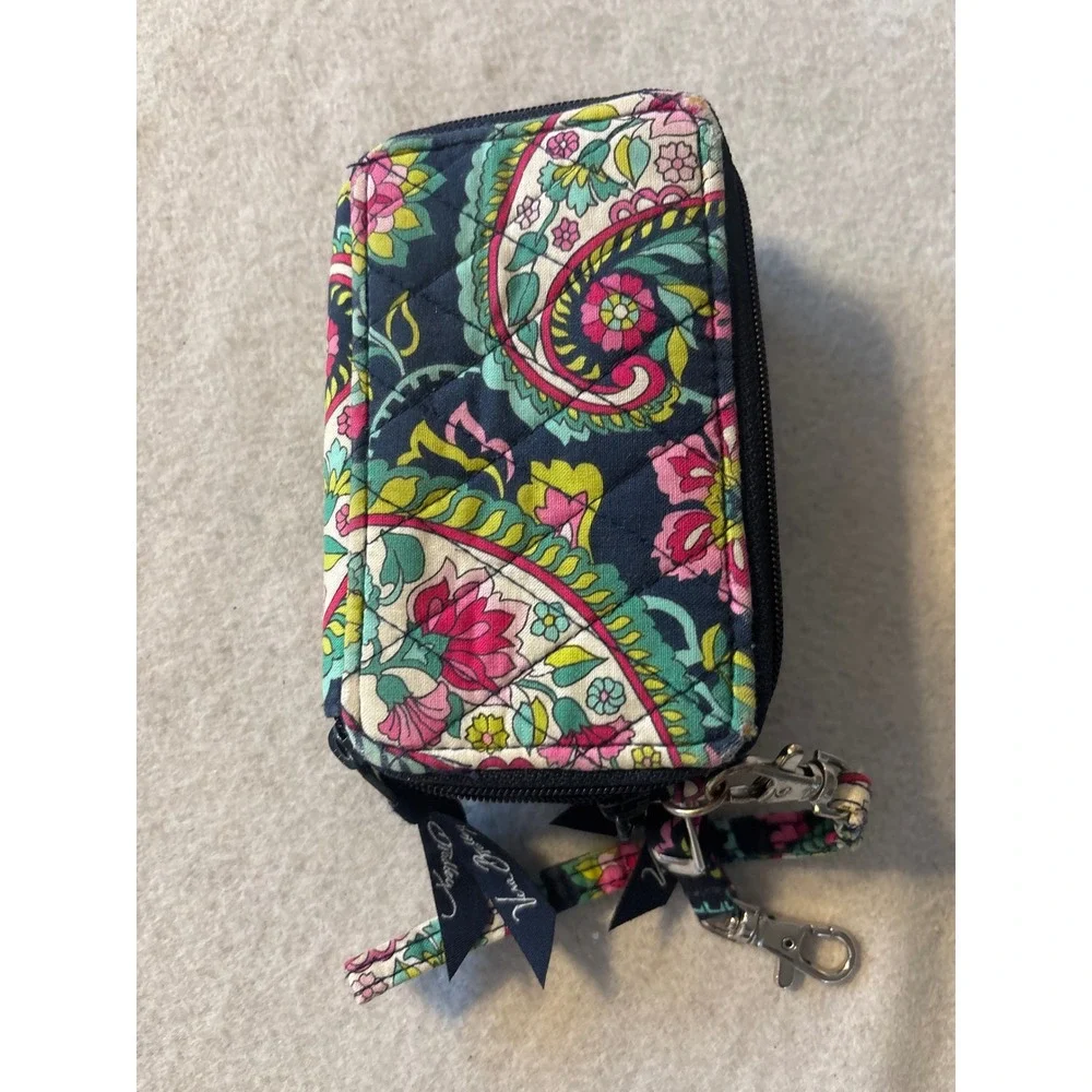 Vera Bradley Wristlet Wallet Womens Small‎ Blue Pink Floral Good Quilted Paisley